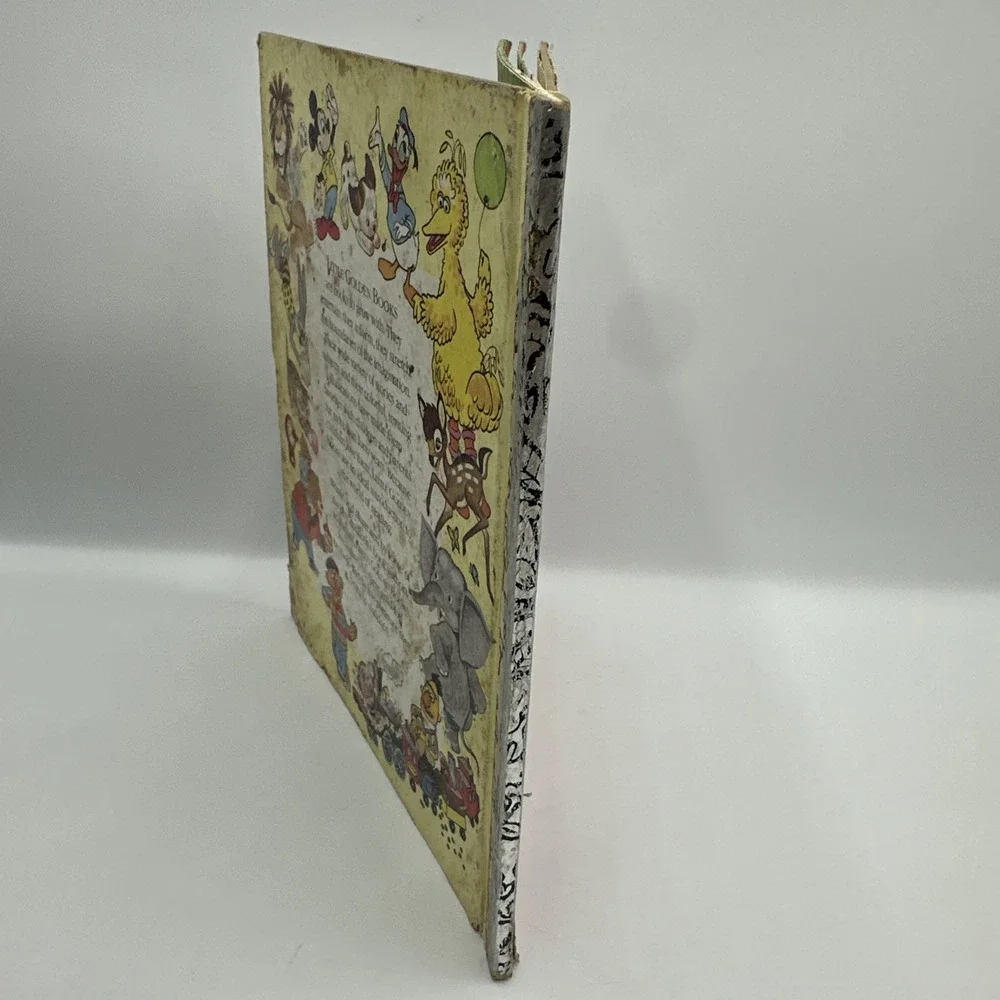 Sesame Street Big Birds Red‎ Book. 1977. Featuring Jim Hensons Muppets. Hardback